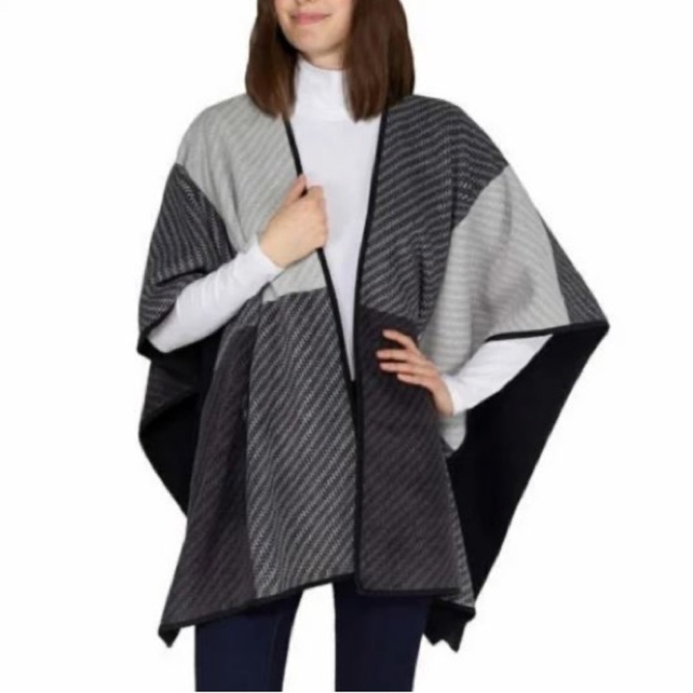Tuckernuck Reversible Plaid and Solid Black Fleece Poncho/Cape, One Size